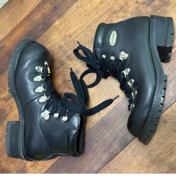 Vintage 90's Women's Black Lugz Size 6.5 Leather Workwear Grunge Chunky Heel - Picture 3 of 16